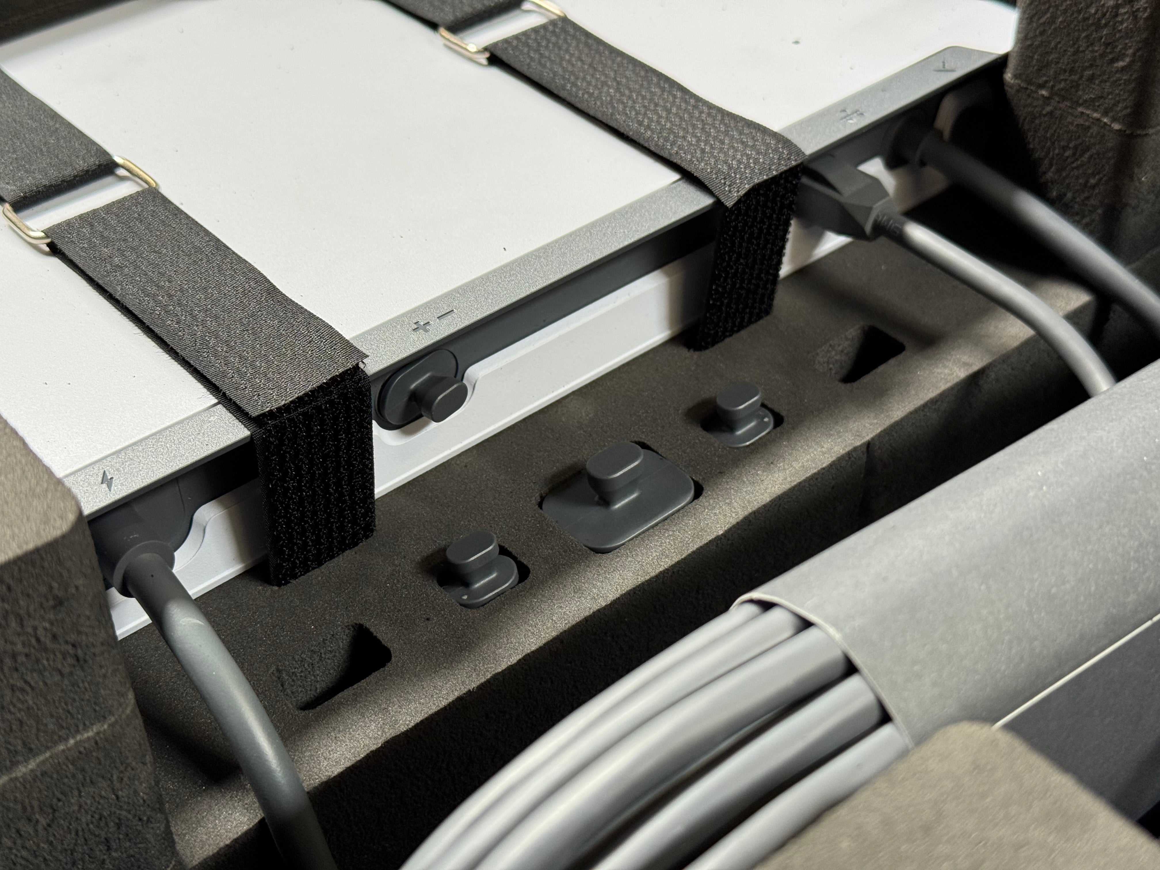 Performance (Gen3) Storage Case with Ports and Quick Release Dish Mount